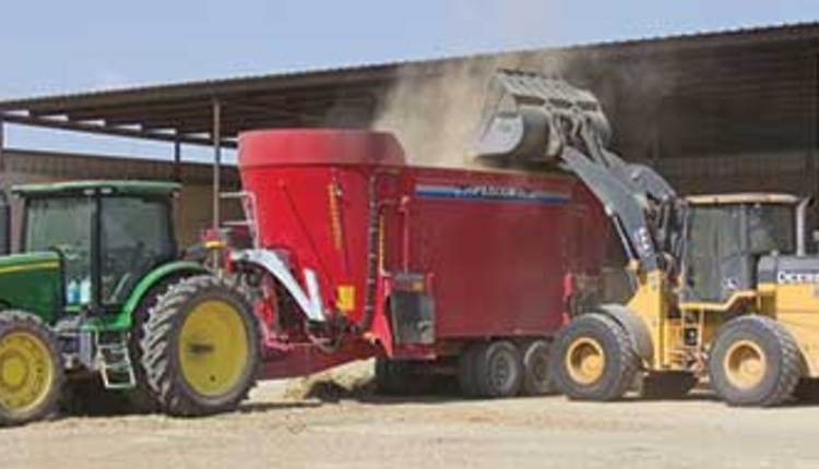 tractor loading mixer wagon