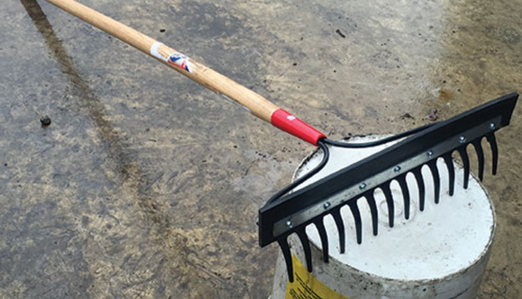 rake for freestalls