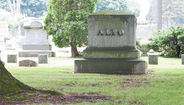 Alto tombstone
